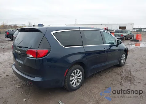 2017 Chrysler Pacifica Touring z USA, uszkodzony, nr VIN 2C4RC1DG3HR592796